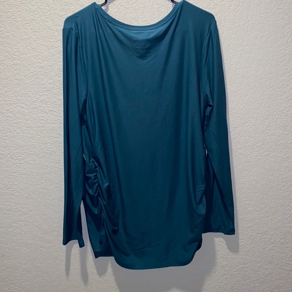 Time And True Women’s Green Maternity LongSleeve Shirt - Picture 4 of 5